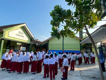 SD Negeri Yogyakarta Hari Kedua MPLS