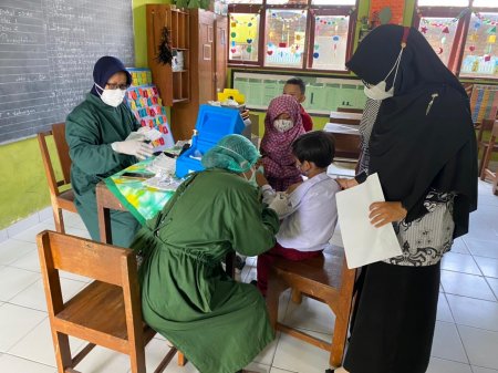 SD Negeri Yogyakarta Kegiatan Bulan Imunisasi Anak Sekolah (BIAS)