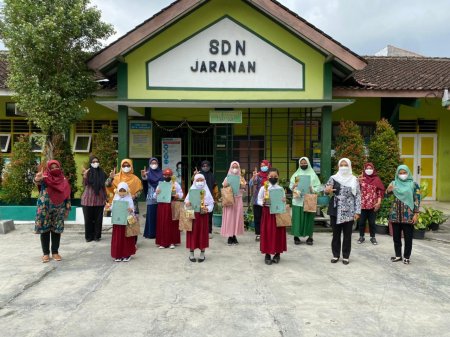 SD Negeri Yogyakarta Para Pemenang lomba Bulan Bahasa SD N Jaranan 28 Oktober 2021