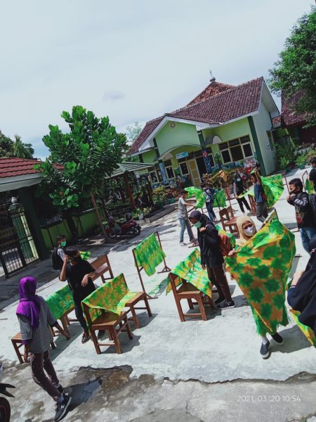 SD Negeri Yogyakarta praktik membatik 20 Maret 2021